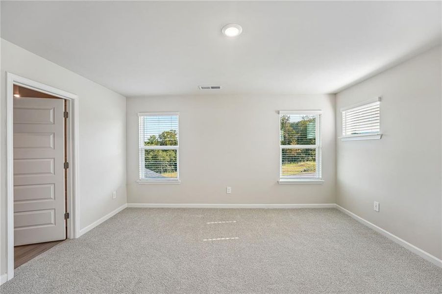 Spacious, unfurnished interior of a new home in Hemingway - Reserve Series, Cumming (Image 56).