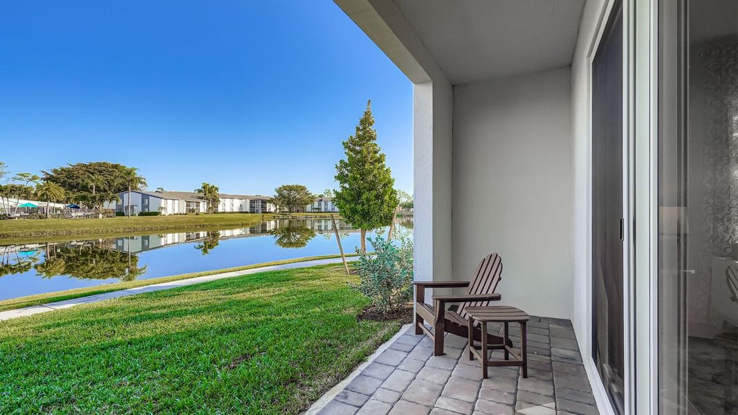 Representative exterior details of a home built from the Bondi by D.R. Horton in Lakeside Landing, Royal Palm Beach (Image 4).