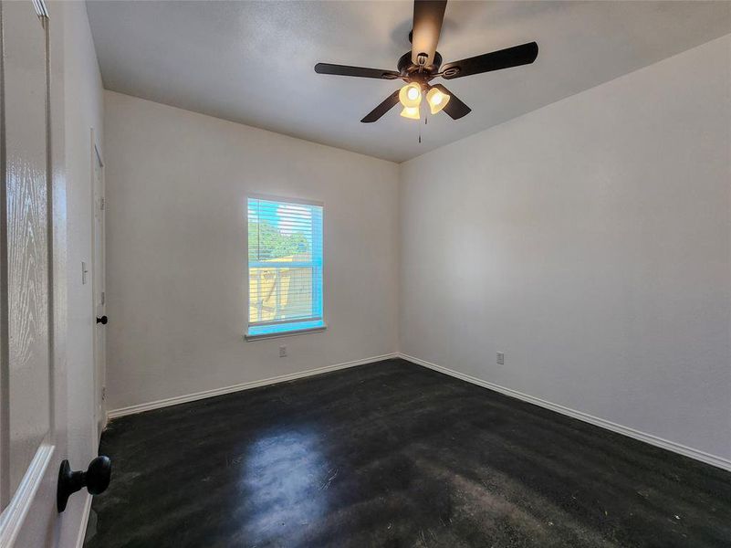 Spacious, unfurnished interior of a new home in , Kennedale (Image 13).