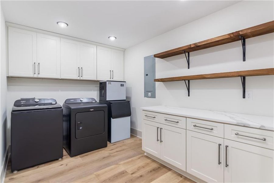 Furnished interior view inside a new home in , Ranger (Image 34).