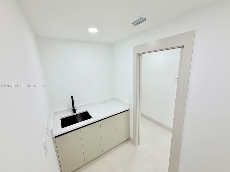 Image 62 of a home in .