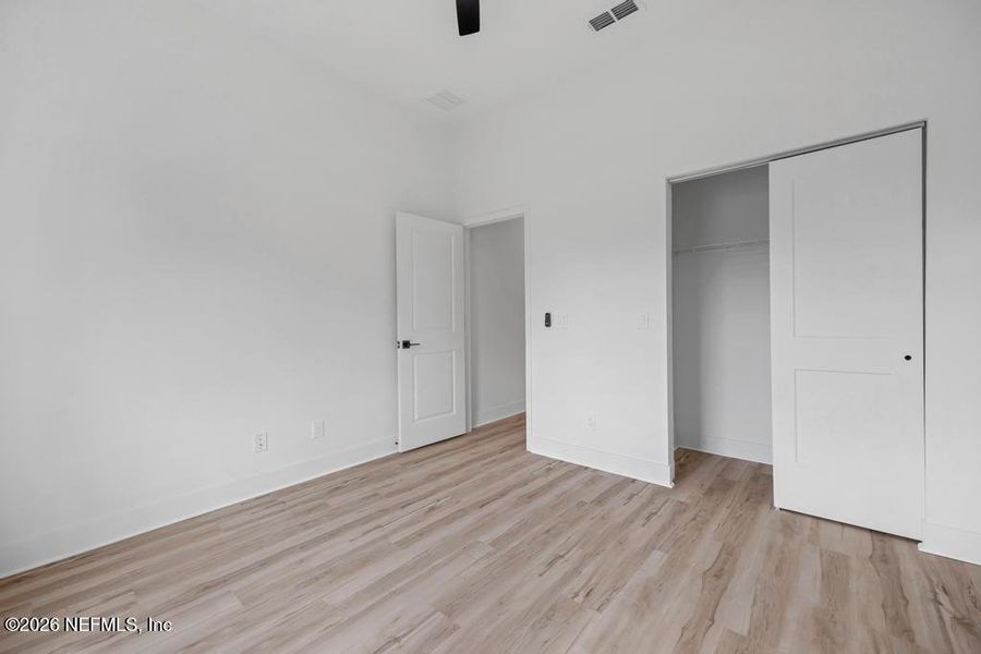 Spacious, unfurnished interior of a new home in , Keystone Heights (Image 22).