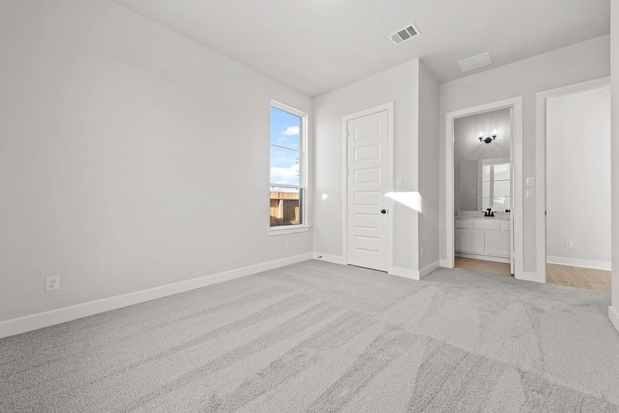 Representative image. Features, specifications, selections and colors may vary. Representative image. Features, specifications, selections and colors may vary.