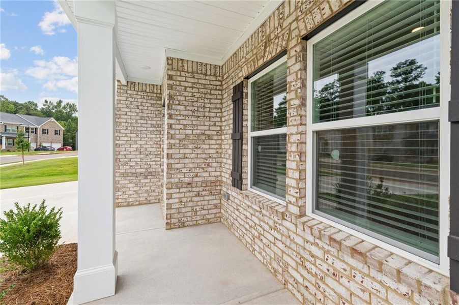 Exterior details and patio area of a home in Fern Dale, Fairburn (Image 3).