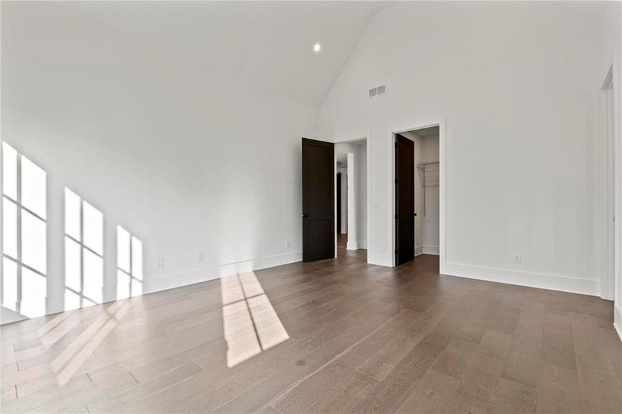 Spacious, unfurnished interior of a new home in , Roswell (Image 20). Spacious, unfurnished interior of a new home in , Roswell (Image 20).