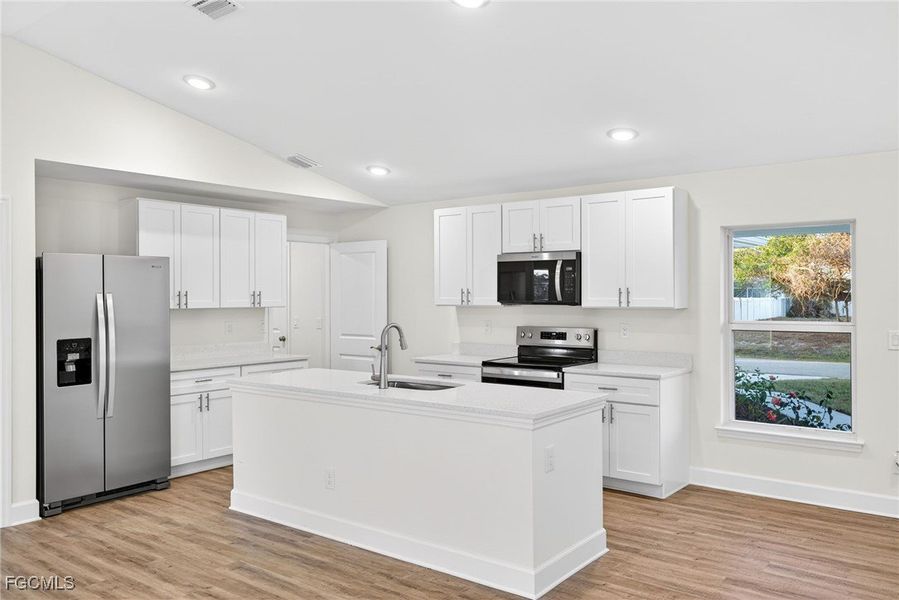 Furnished interior view inside a new home in Cape Coral, Cape Coral (Image 9).