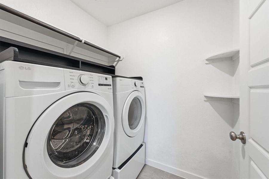 Large inside utility room Large inside utility room