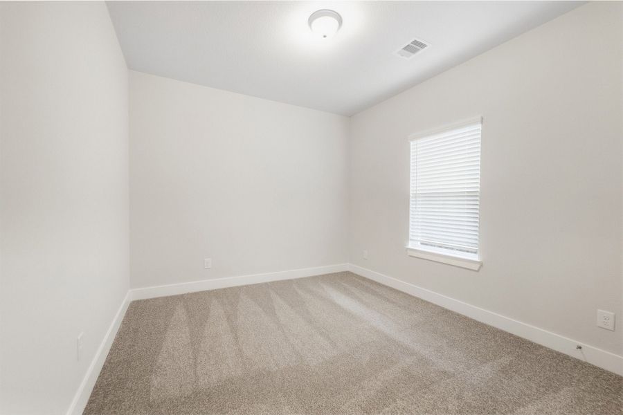 Spacious, unfurnished interior of a new home in Pecan Estates, Crosby (Image 25).