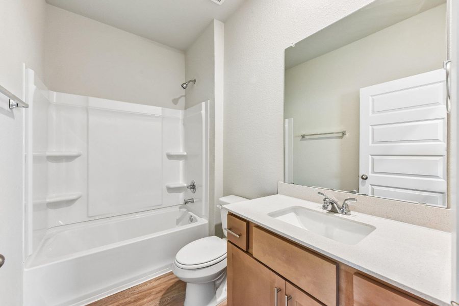 Furnished interior view inside a new home in Edgebrooke, Pflugerville (Image 11).