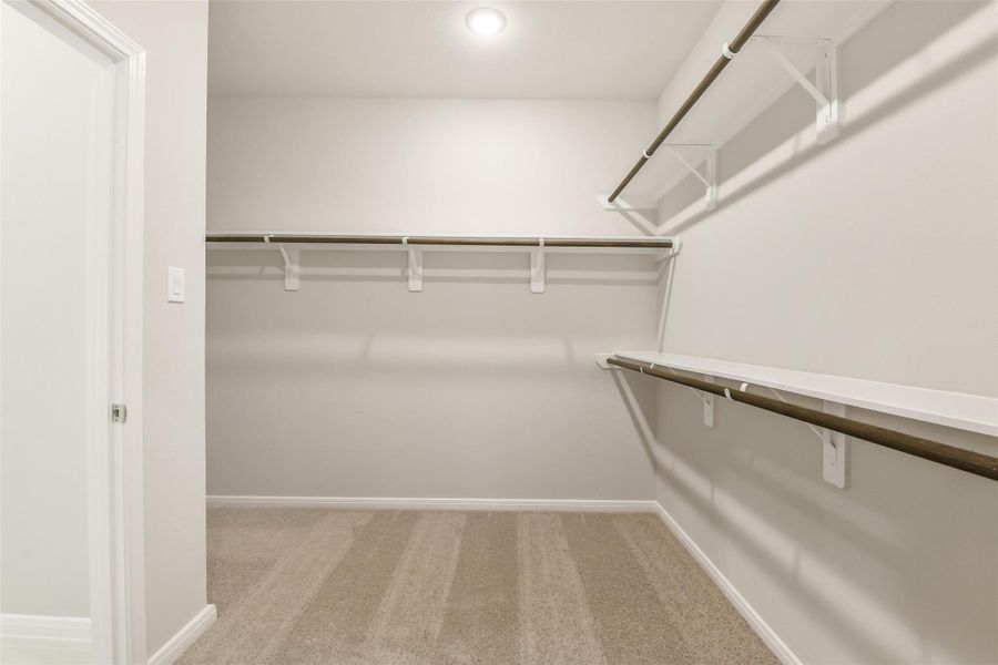 Spacious, unfurnished interior of a new home in Stone Creek Ranch, Hockley (Image 37). Spacious, unfurnished interior of a new home in Stone Creek Ranch, Hockley (Image 37).