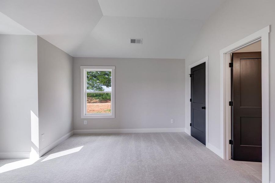 Spacious, unfurnished interior of a new home in Harmon Springs, Carrollton (Image 51).