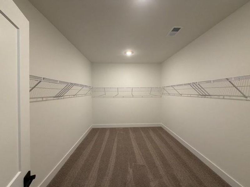 Spacious, unfurnished interior of a new home in Tuscany Hills, Douglasville (Image 22).