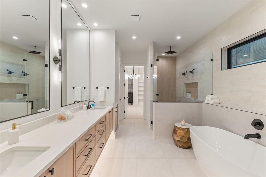 Furnished interior view inside a new home in , Dallas (Image 35).