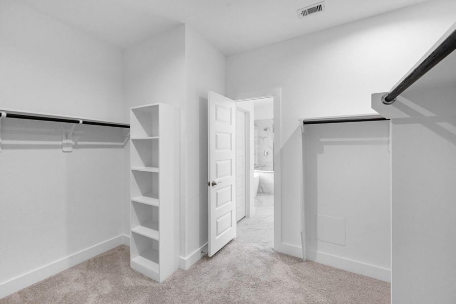 Image 37 of a home in Beacon Hill.