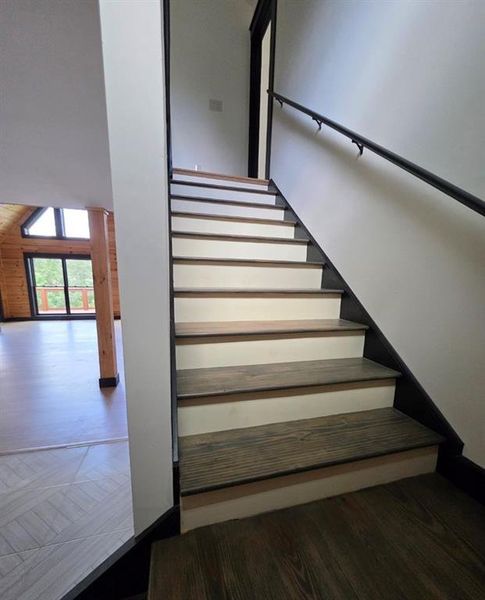 Image 38 of a home in .