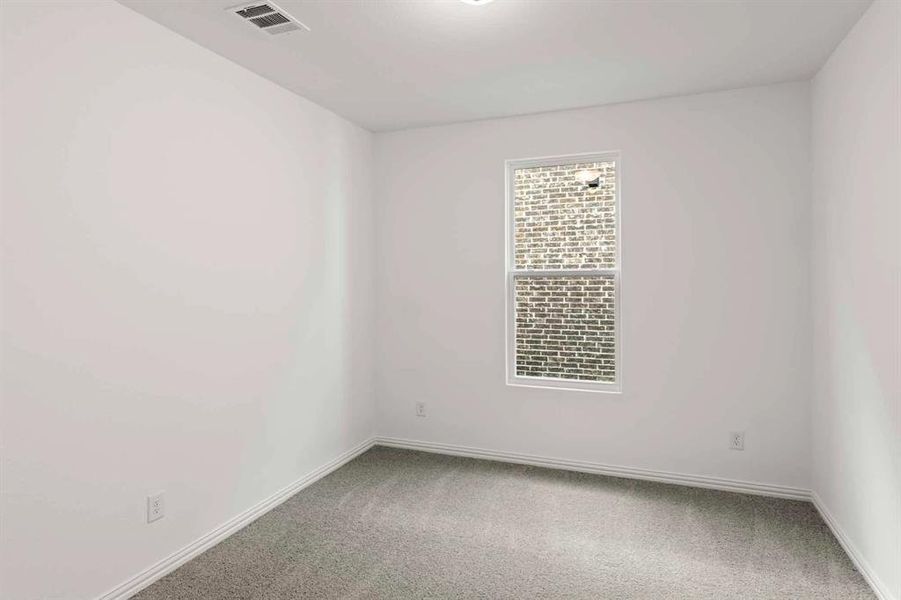 Spacious, unfurnished interior of a new home in Creekview Fossil Ridge, Pilot Point (Image 13).