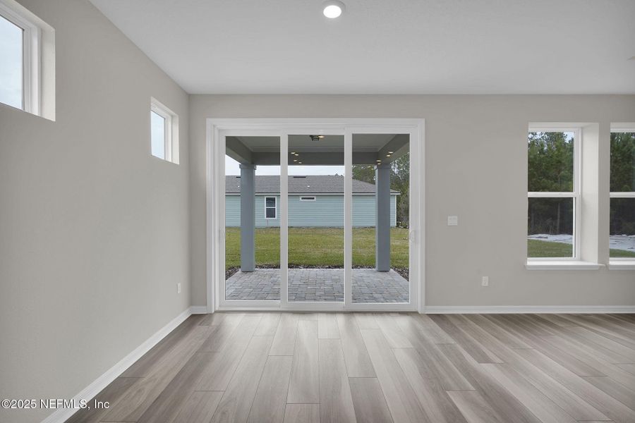 Spacious, unfurnished interior of a new home in Del Webb Wildlight, Yulee (Image 28).