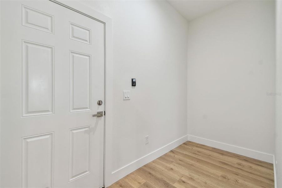 Spacious, unfurnished interior of a new home in , St. Petersburg (Image 26). Spacious, unfurnished interior of a new home in , St. Petersburg (Image 26).