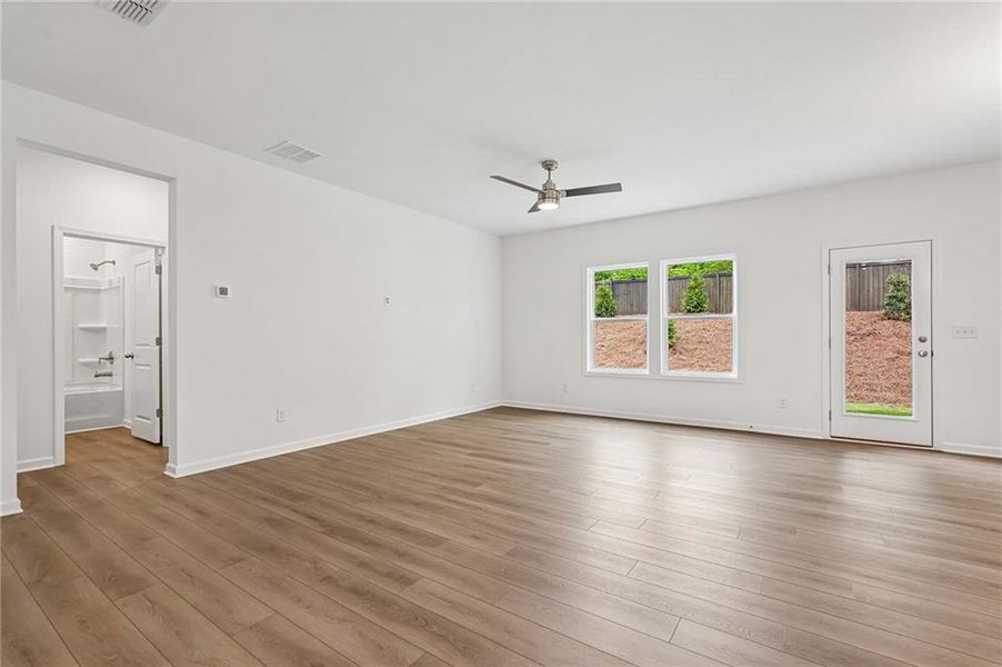 Spacious, unfurnished interior of a new home in Langston Reserve, Cartersville (Image 25).