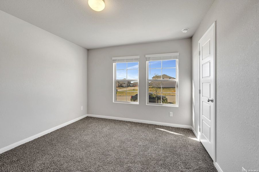 Spacious, unfurnished interior of a new home in Greenspoint Heights, Seguin (Image 29).