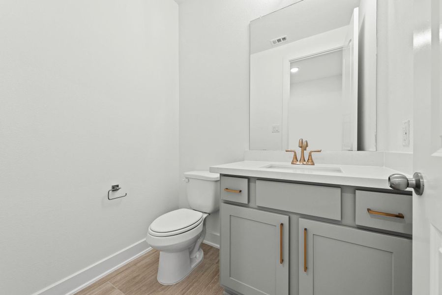 Representative image. Features, specifications, selections and colors may vary.