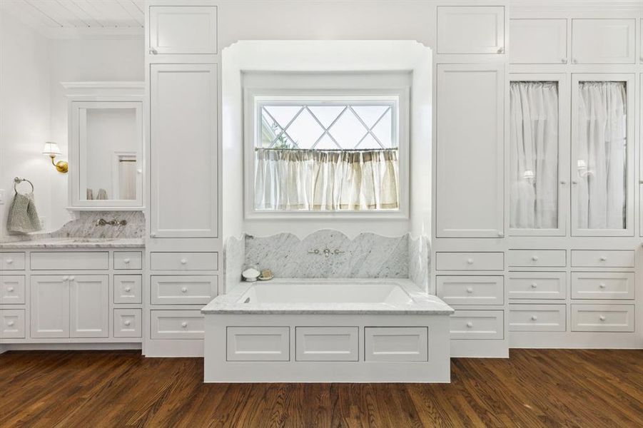 Furnished interior view inside a new home in , Rockwall (Image 14). Furnished interior view inside a new home in , Rockwall (Image 14).