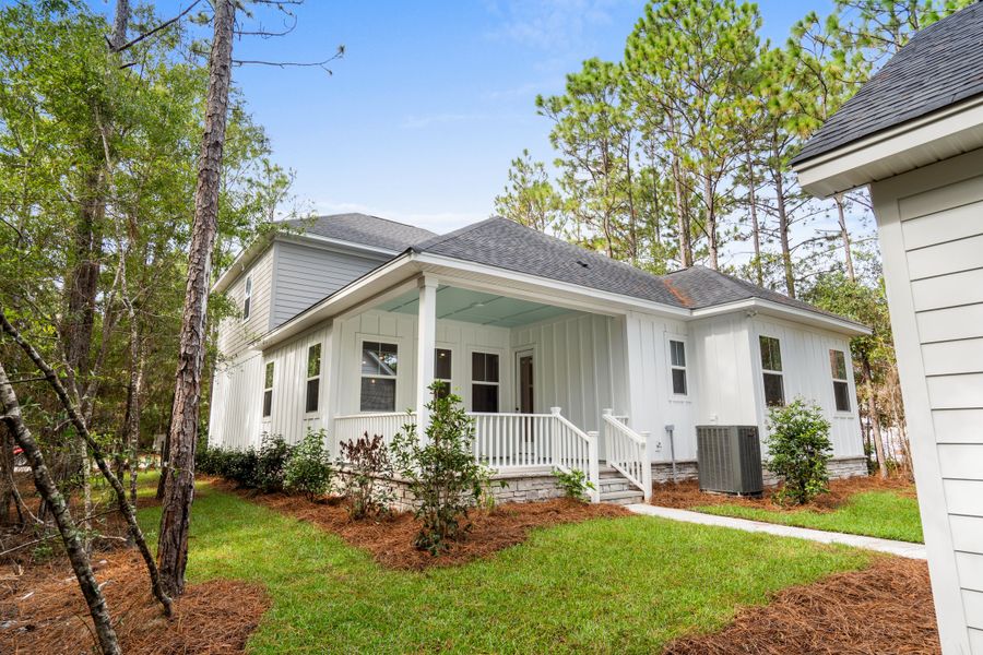 Exterior details and patio area of a home in Harmony Township, Georgetown (Image 27).