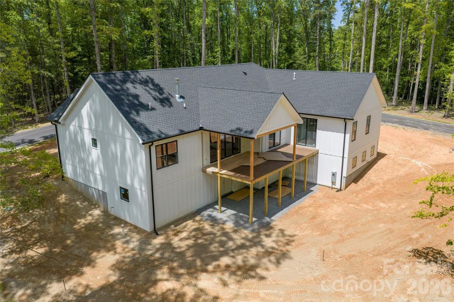 Exterior details and patio area of a home in , Etowah (Image 3).