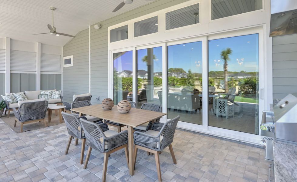 Exterior details and patio area of a home in Oakmont, Gainesville (Image 25).