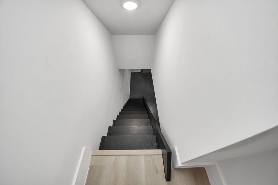 Spacious, unfurnished interior of a new home in , Spring (Image 24).