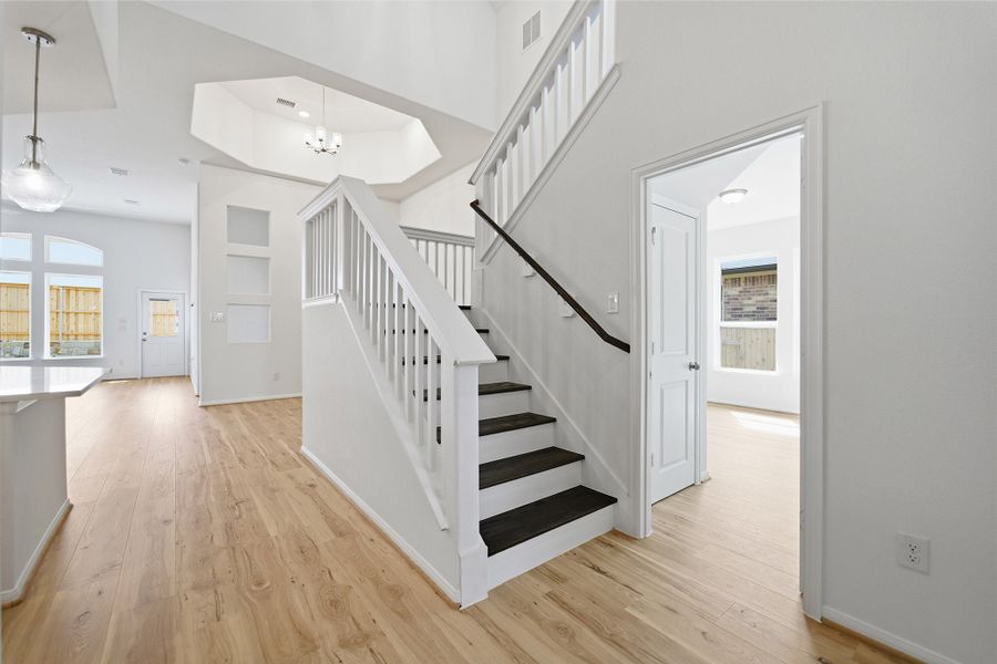 Spacious, unfurnished interior of a new home in Sunfield, Mustang Ridge (Image 46).