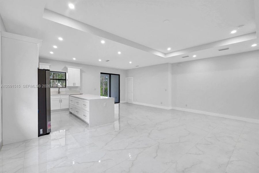 Spacious, unfurnished interior of a new home in , Punta Gorda (Image 22).