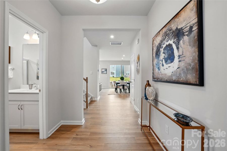 Photos from another completed Cascades for representation only. Eterior elevation/colors and interior finishes may vary.