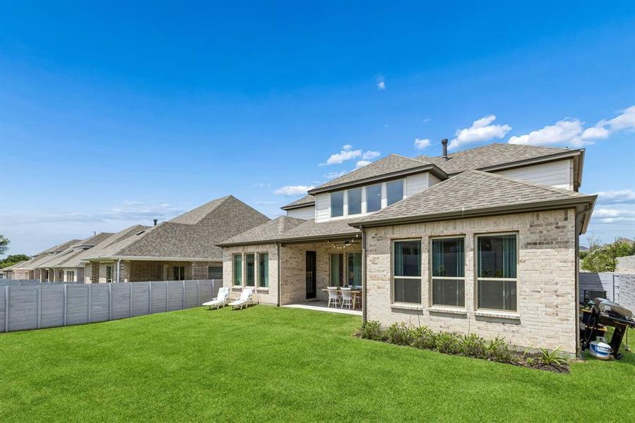 Exterior details and patio area of a home in , McKinney (Image 3).