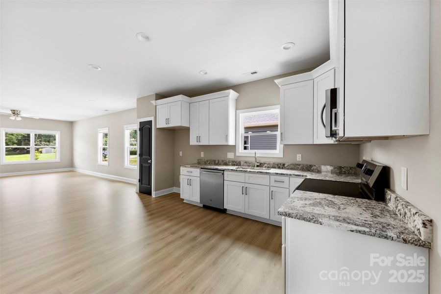 Furnished interior view inside a new home in , Kings Mountain (Image 3).