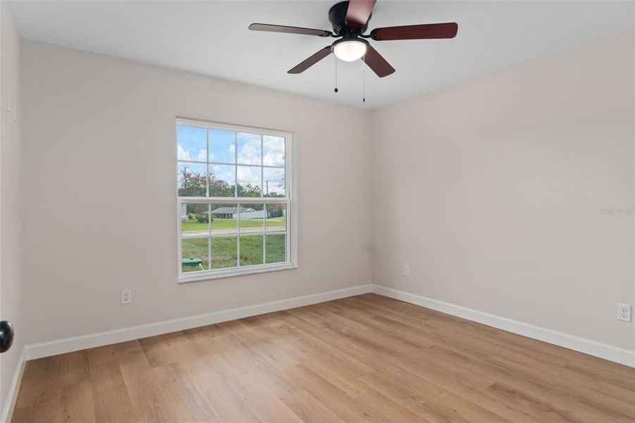 Spacious, unfurnished interior of a new home in , Citrus Springs (Image 16).
