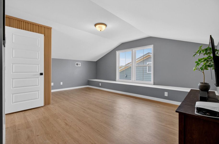 Spacious, unfurnished interior of a new home in Twin Lakes, Johns Island (Image 26).