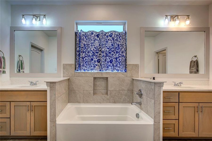 Furnished interior view inside a new home in , Lavon (Image 15).