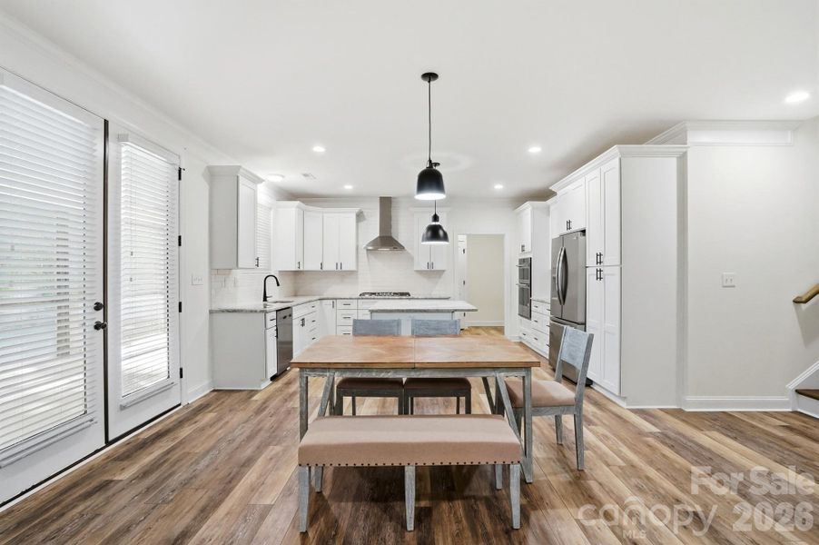 Kitchen with Breakfast Area