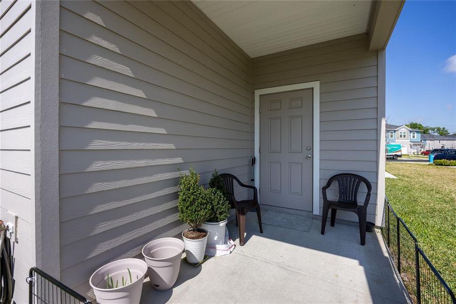 Exterior details and patio area of a home in , Ocala (Image 29). Exterior details and patio area of a home in , Ocala (Image 29).