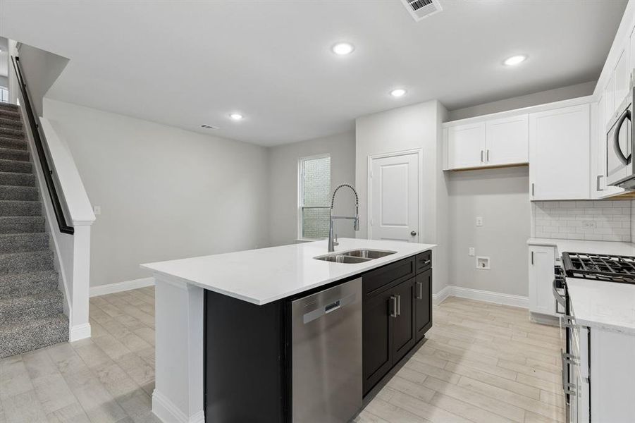 Furnished interior view inside a new home in Santorini, Seagoville (Image 7). Furnished interior view inside a new home in Santorini, Seagoville (Image 7).