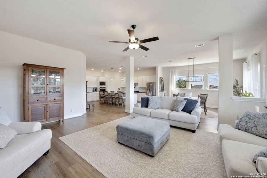 Furnished interior view inside a new home in Meyer Ranch – Legacy Series, New Braunfels (Image 37).