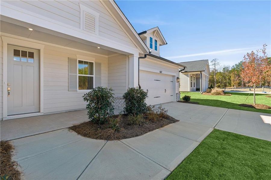 Exterior details and patio area of a home in Old Mill Preserve, Dallas (Image 3).