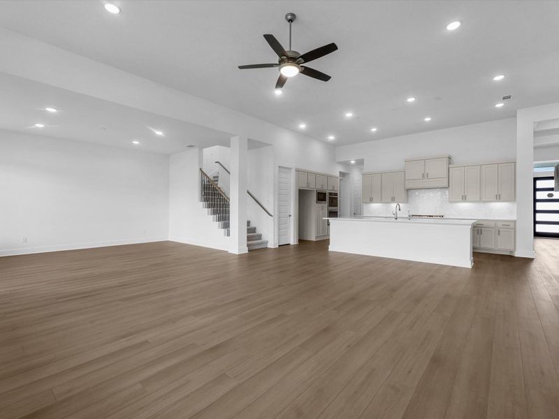 Spacious, unfurnished interior of a new home in Sienna 60’, Missouri City (Image 15).