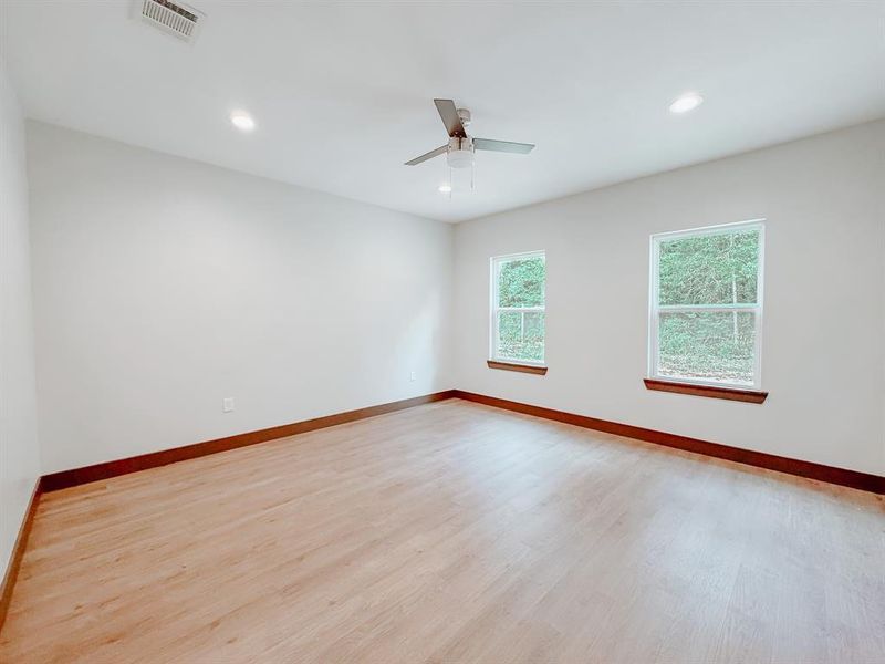 Spacious, unfurnished interior of a new home in , Fairfield (Image 8).