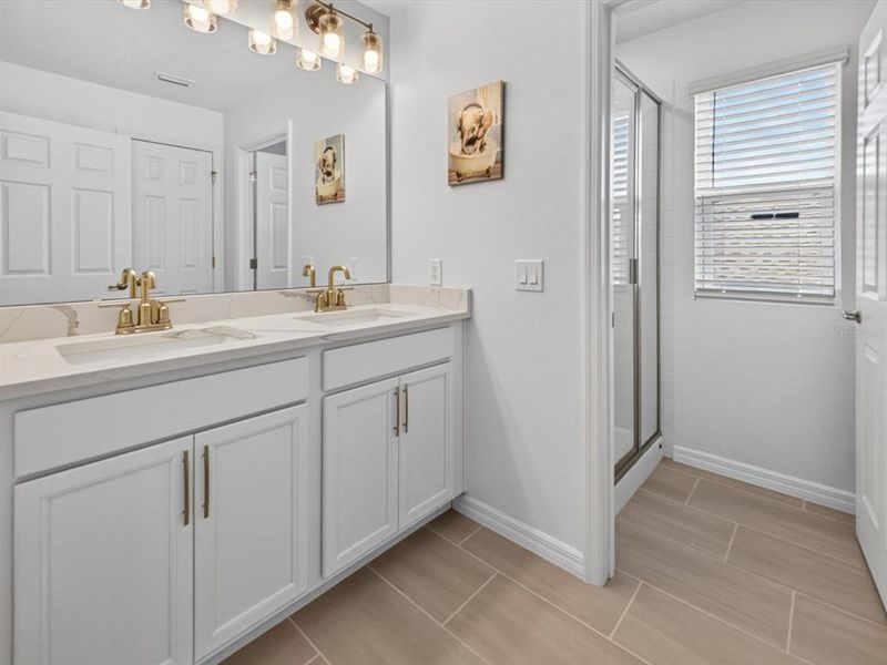 Furnished interior view inside a new home in Storey Creek, Kissimmee (Image 16).