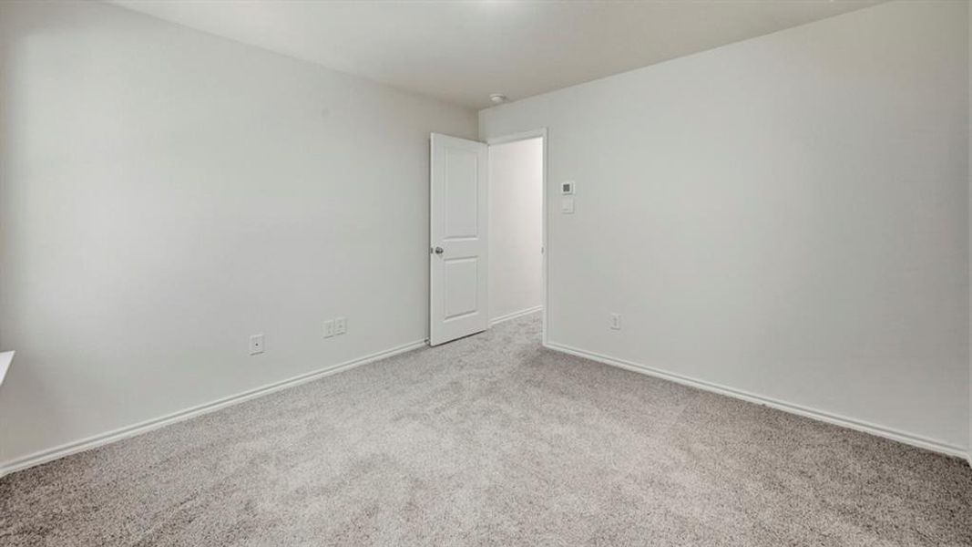 Spacious, unfurnished interior of a new home in Arbor Trails South, Princeton (Image 24).