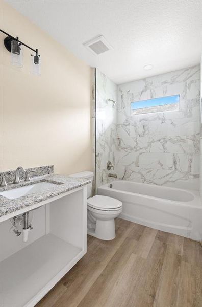 Furnished interior view inside a new home in , Dade City (Image 7).