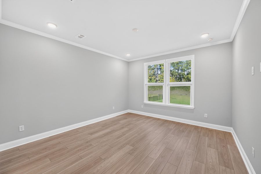 Spacious, unfurnished interior of a new home in Del Webb Charleston at Nexton, Summerville (Image 10).