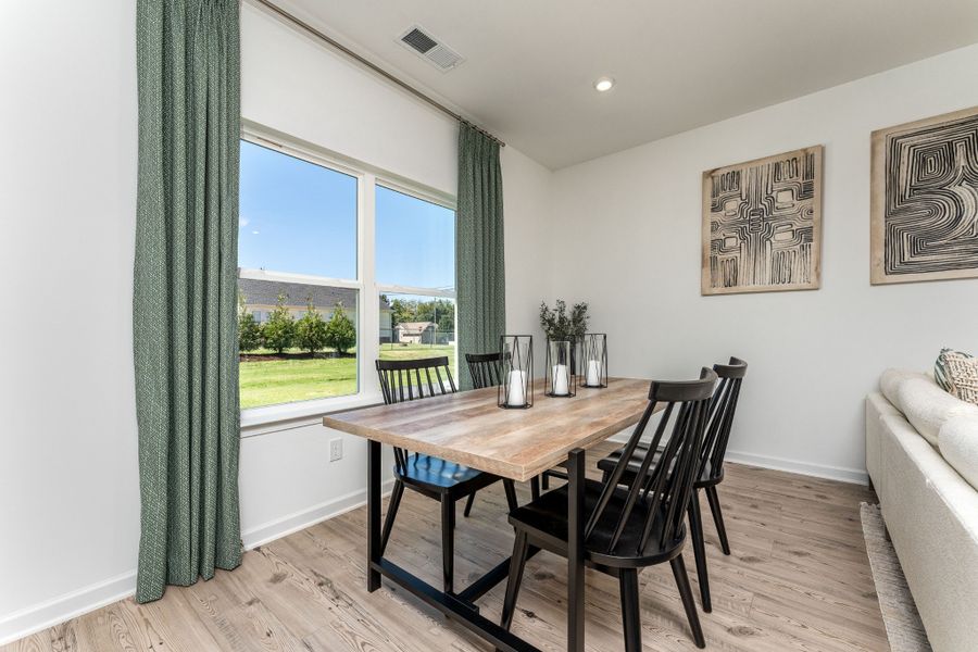 SAMPLE pics of a model home. Colors/features vary per listing.